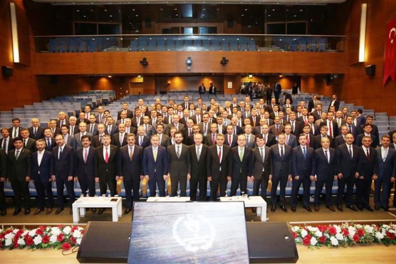 Gençlik Hizmetleri ve Spor İl Müdürümüz Aziz Sinan Alp, Ankara’da düzenlenen İl Müdürleri değerlendirme toplantısına katıldı.