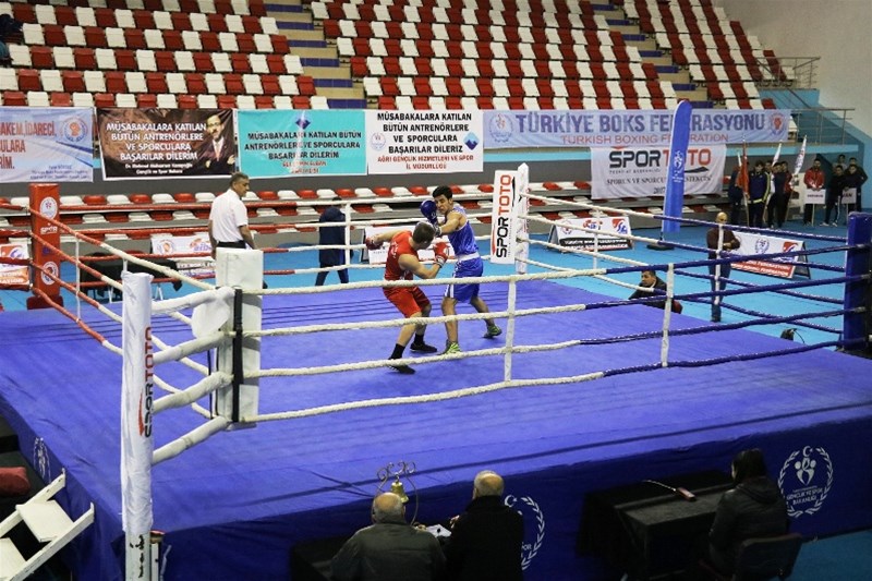 Büyük Erkekler Türkiye Ferdi Boks Şampiyonası Ağrı’da Başladı