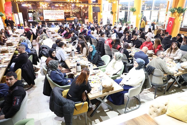 5 Aralık Dünya Gönüllüler Günü'nde Genç Gönüllüler Kahvaltıda Buluştu