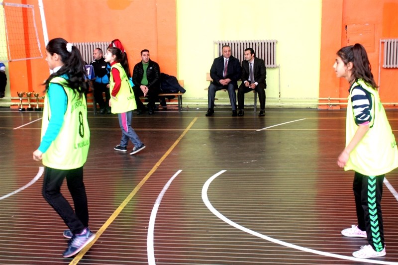 Küçük Erkek ve Küçük Kızlar Voleybol İl Birinciliği 